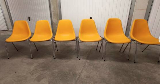 Page 1 of 29 Set of 6 Orly chairs designed by Pollak 1975 vintage