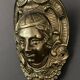 Ornementation de billard en bronze doré visage décor Louis XIV