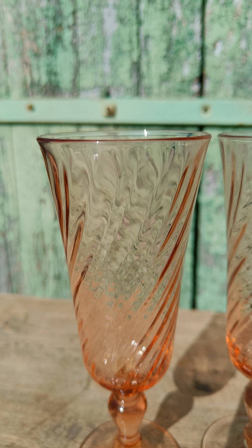 Rosaline champagne flute