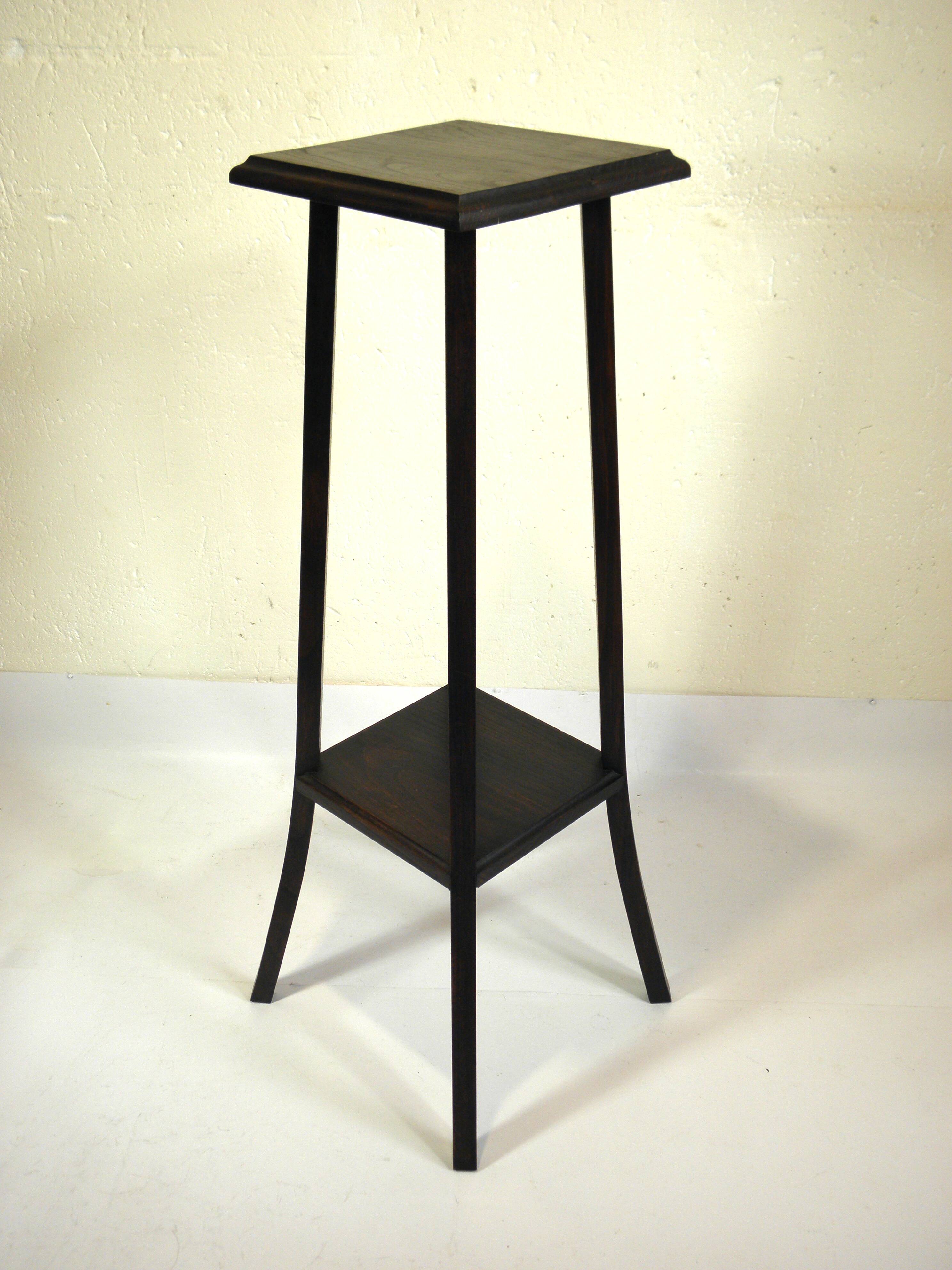Sellette en bois pieds galbés 88 cm