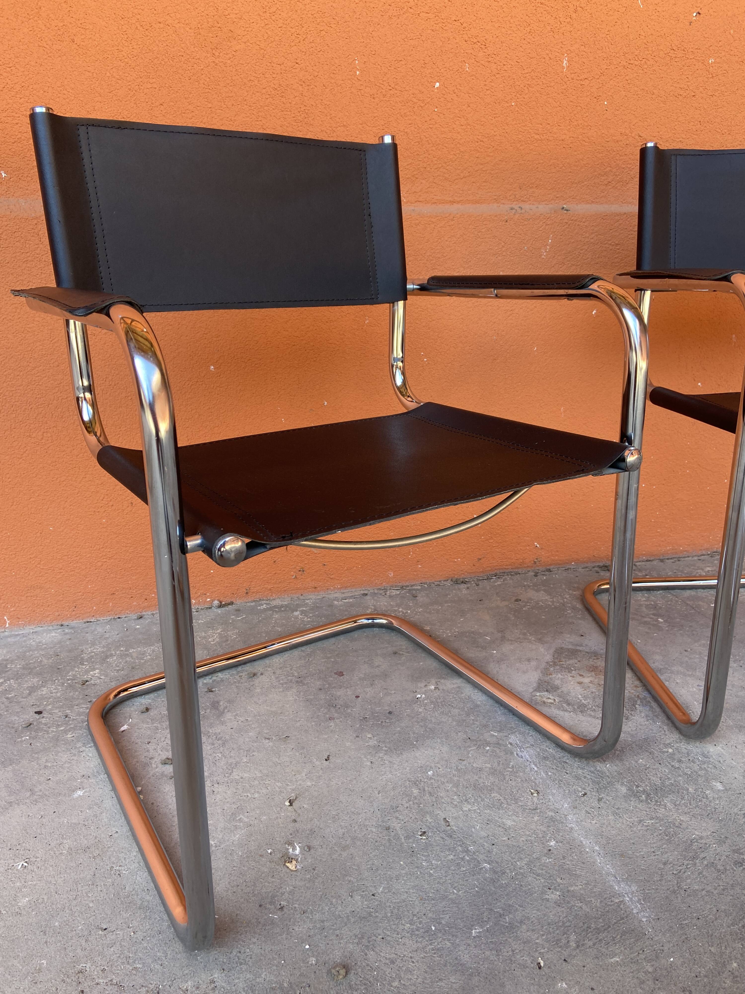 Set of 4 vintage cantilever chairs 1980
