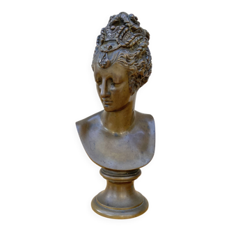 Bust of a woman