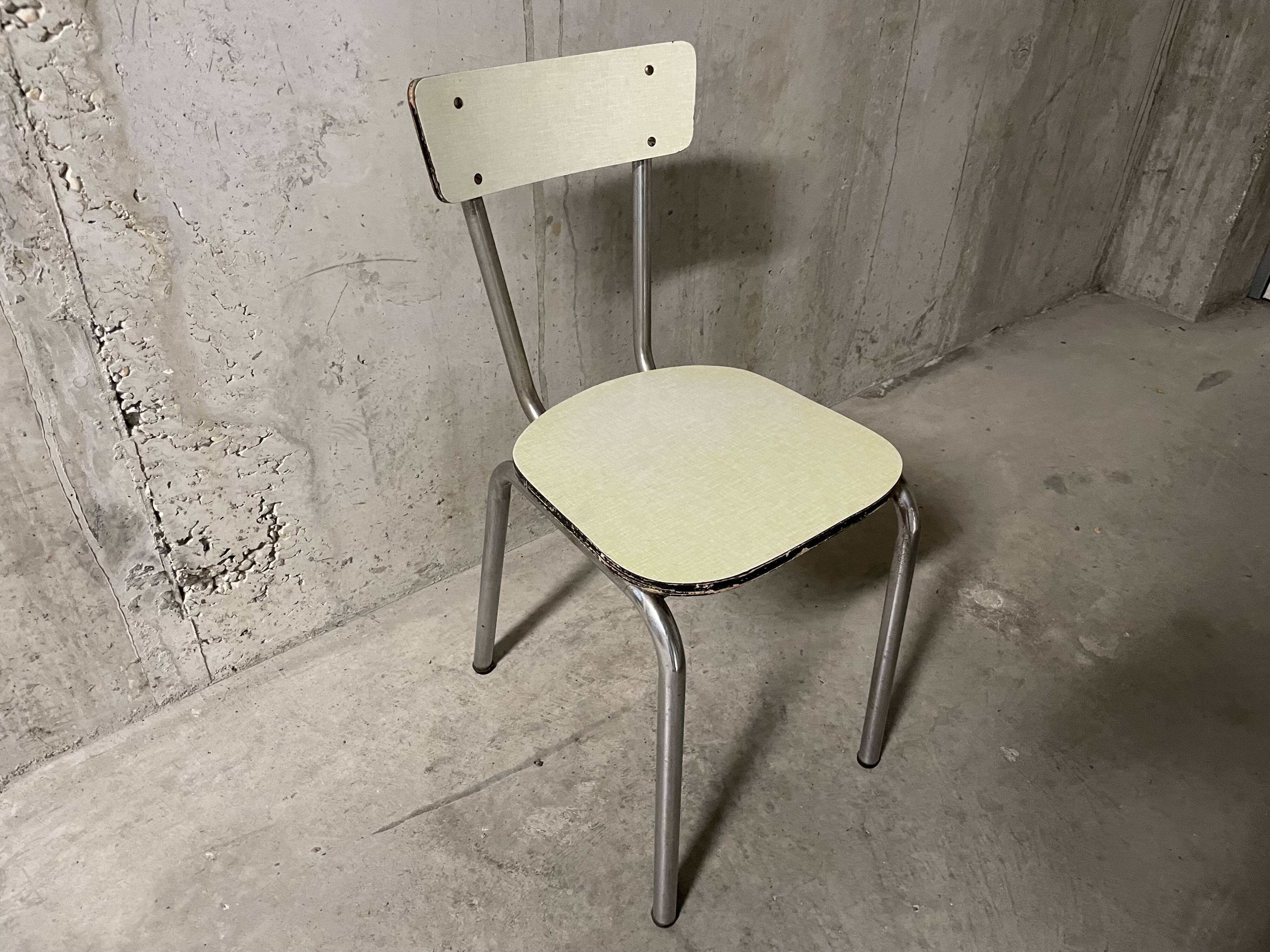 Chaise en formica années 50