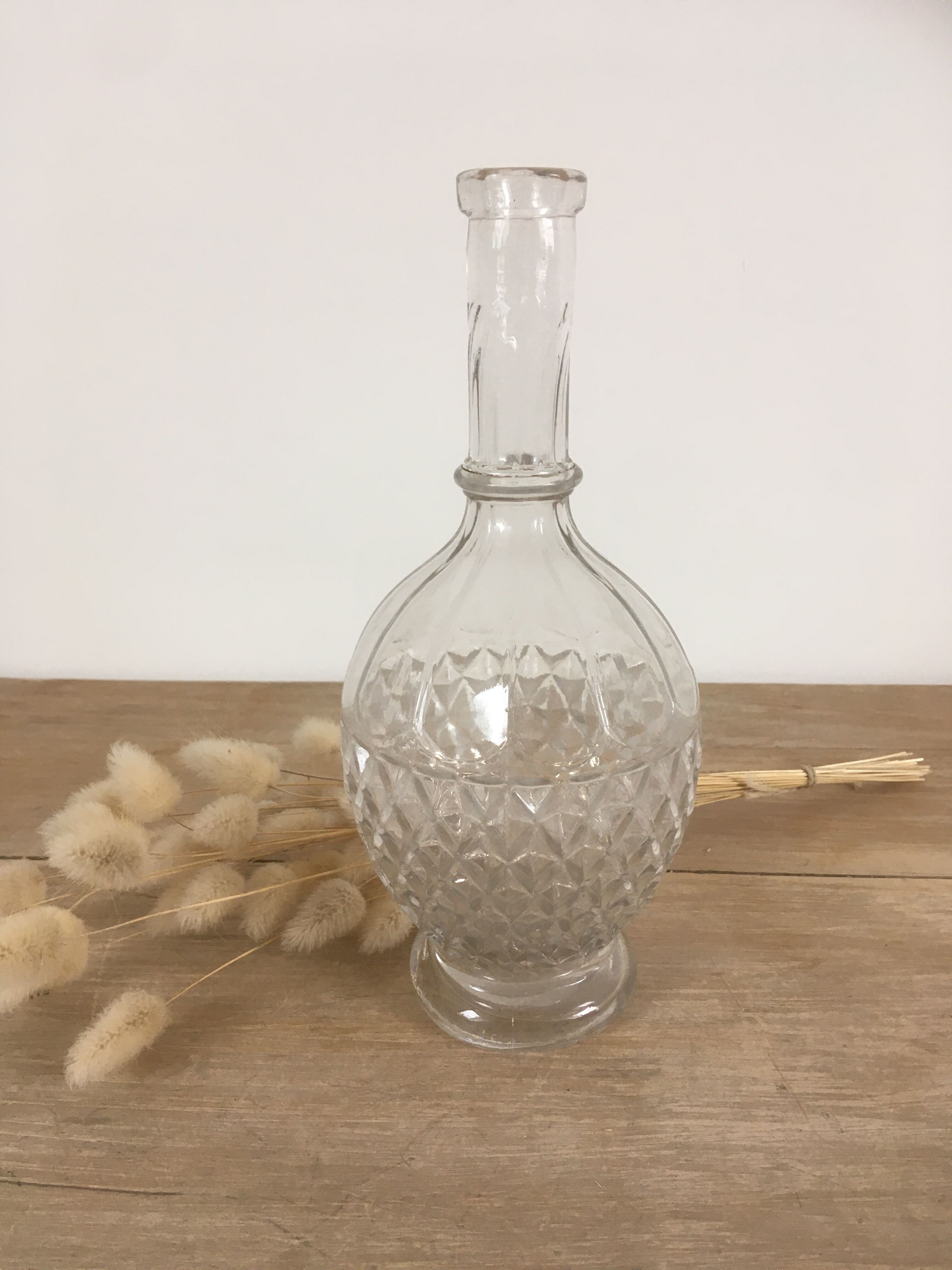 Cast glass decanter