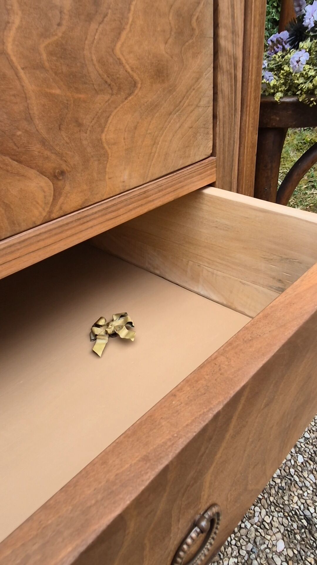 Louis-Philippe chest of drawers in solid walnut