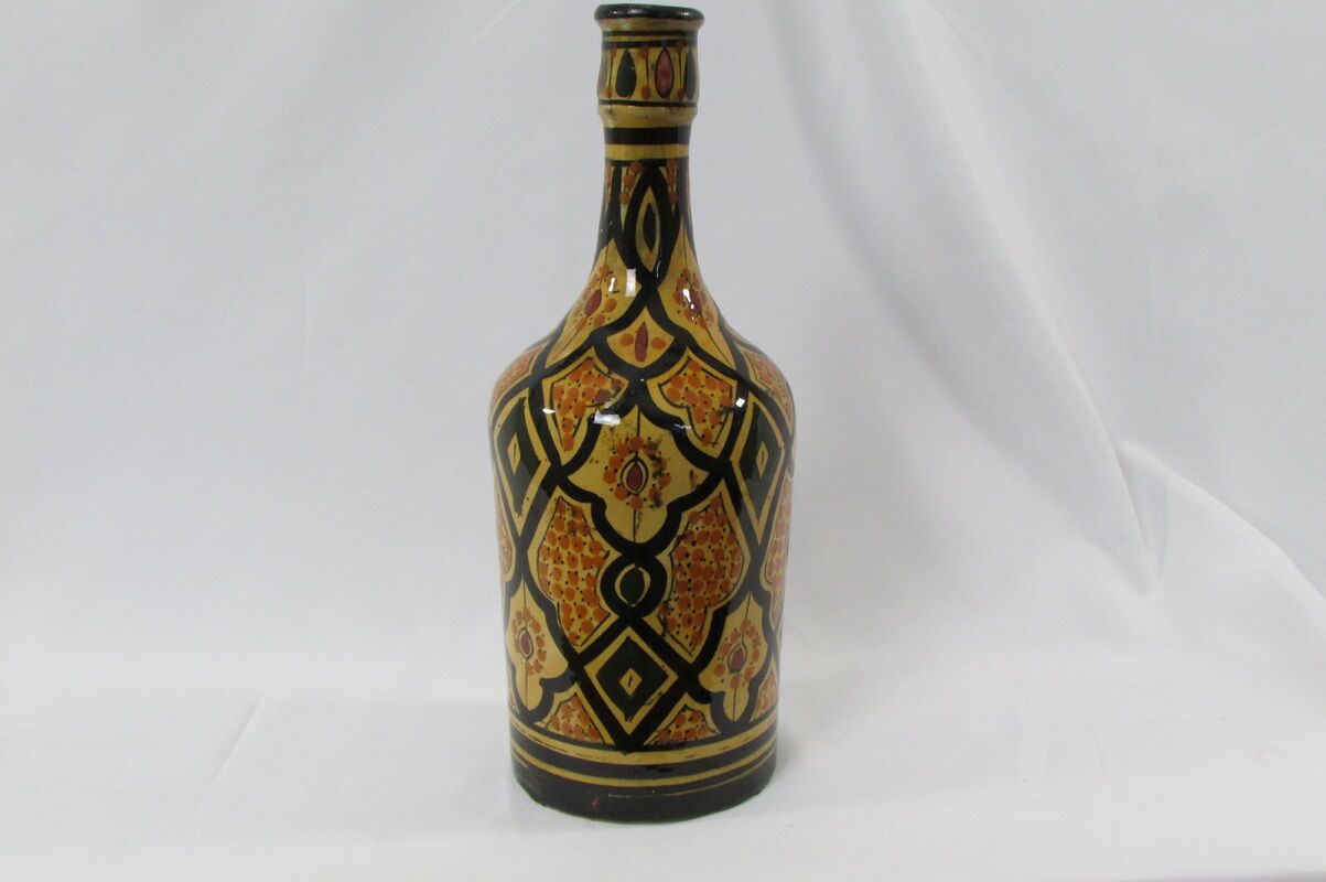 Moroccan enamelled terracotta bottle: Safi