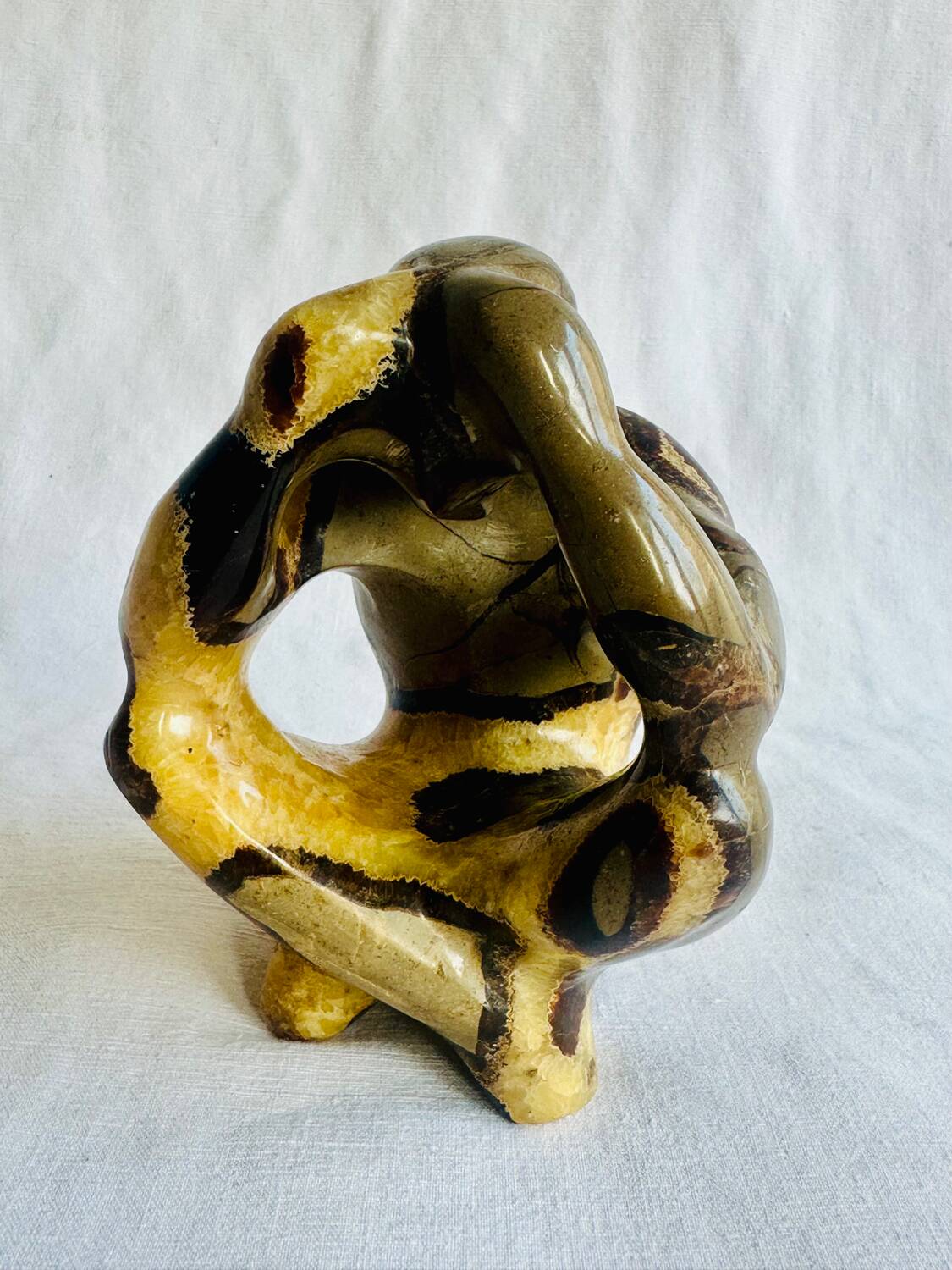 Septarian sculpture