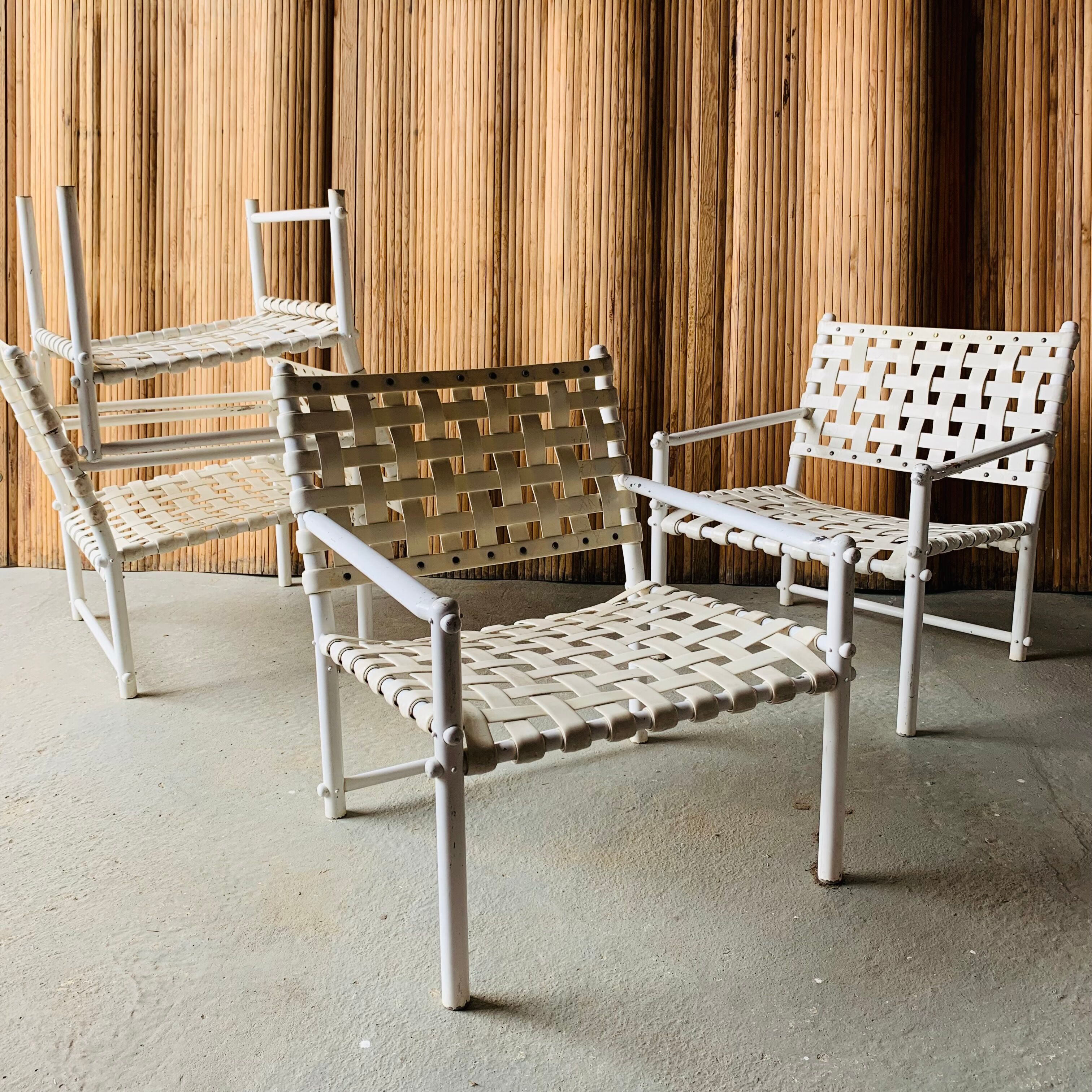 4 white Lounge Chairs Triconfort - Aluminium and plastic - 1980's