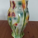Barbotine vase with numbered iris of saint clement