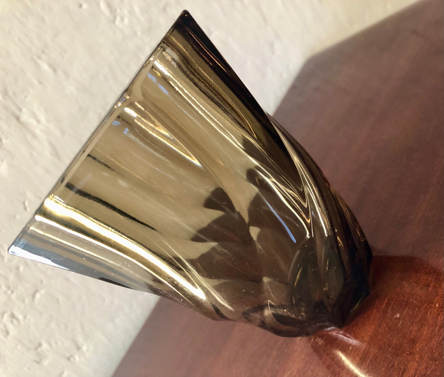 Vase verre fumé spirales