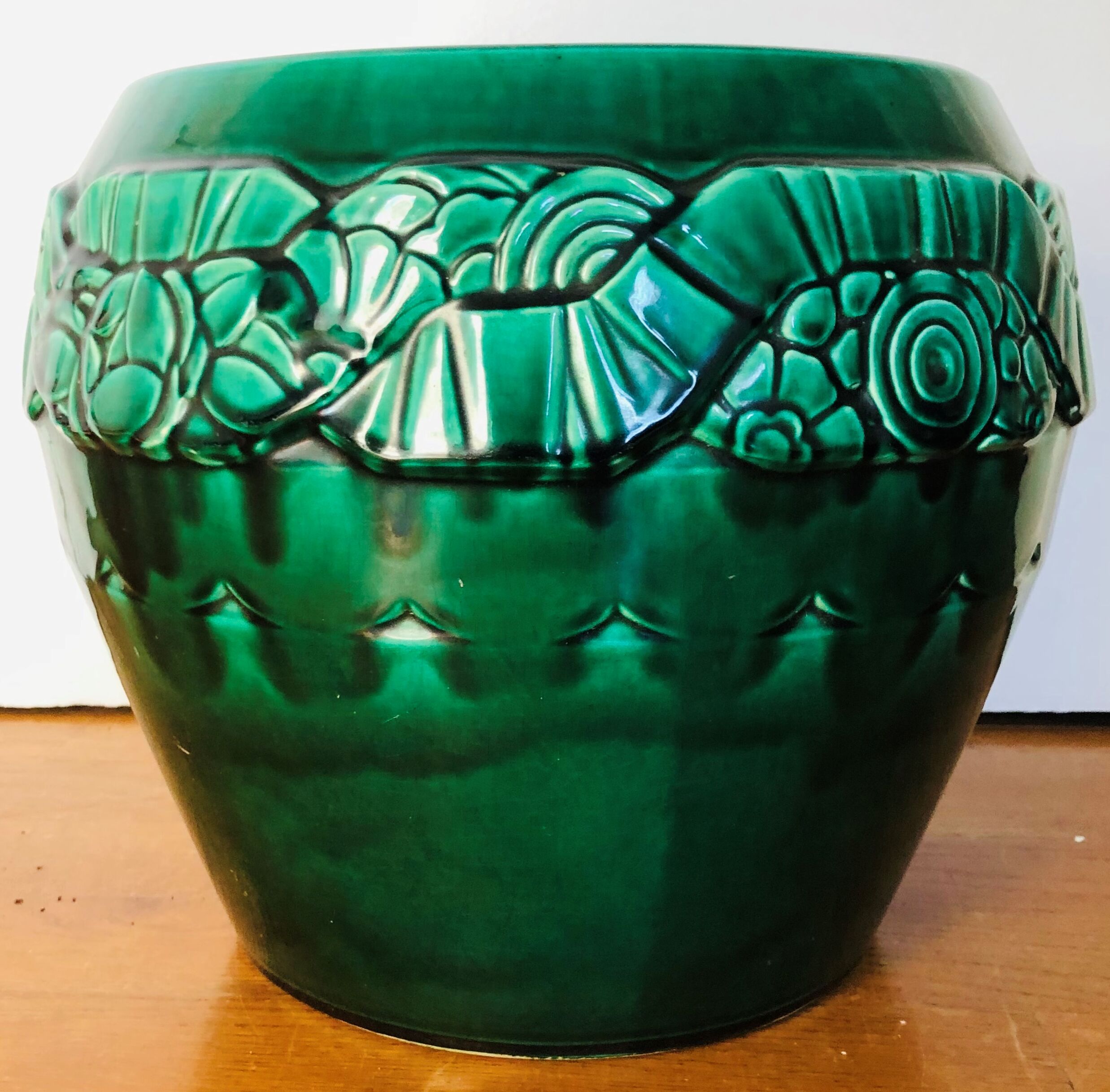 Large Art Deco ceramic pot cover