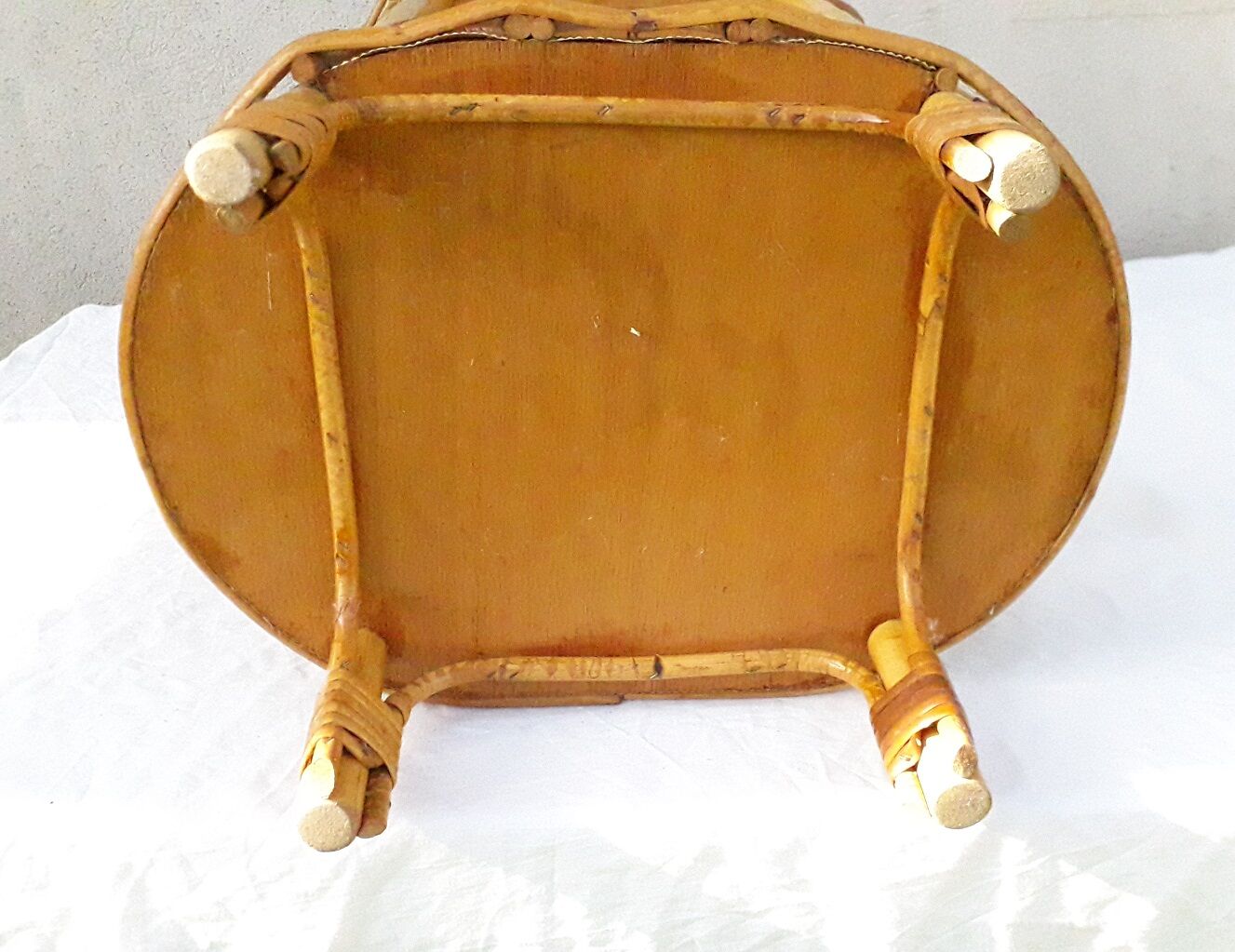 Rattan bottle holder bar basket