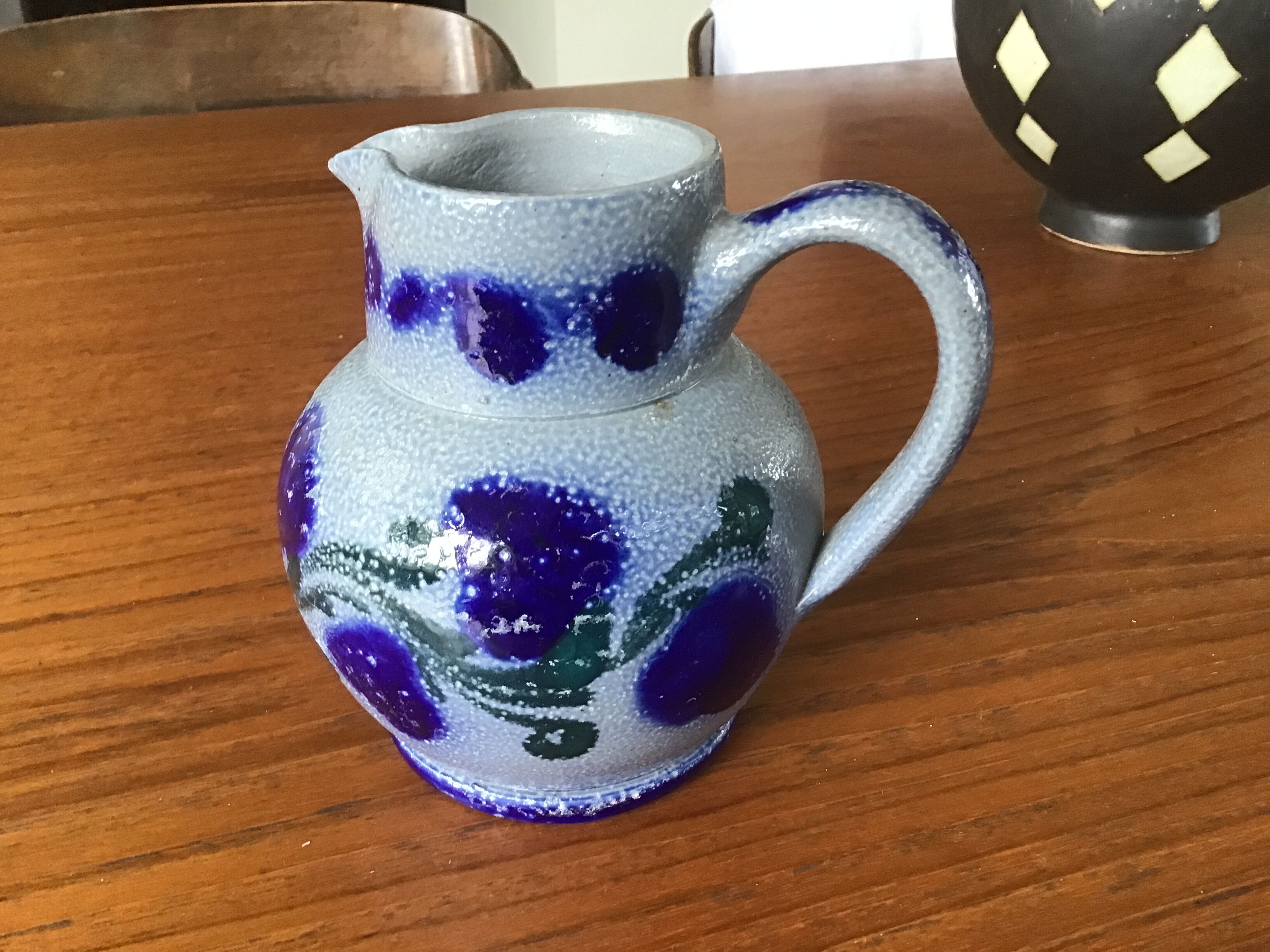 Pitcher in Alsace sandstone