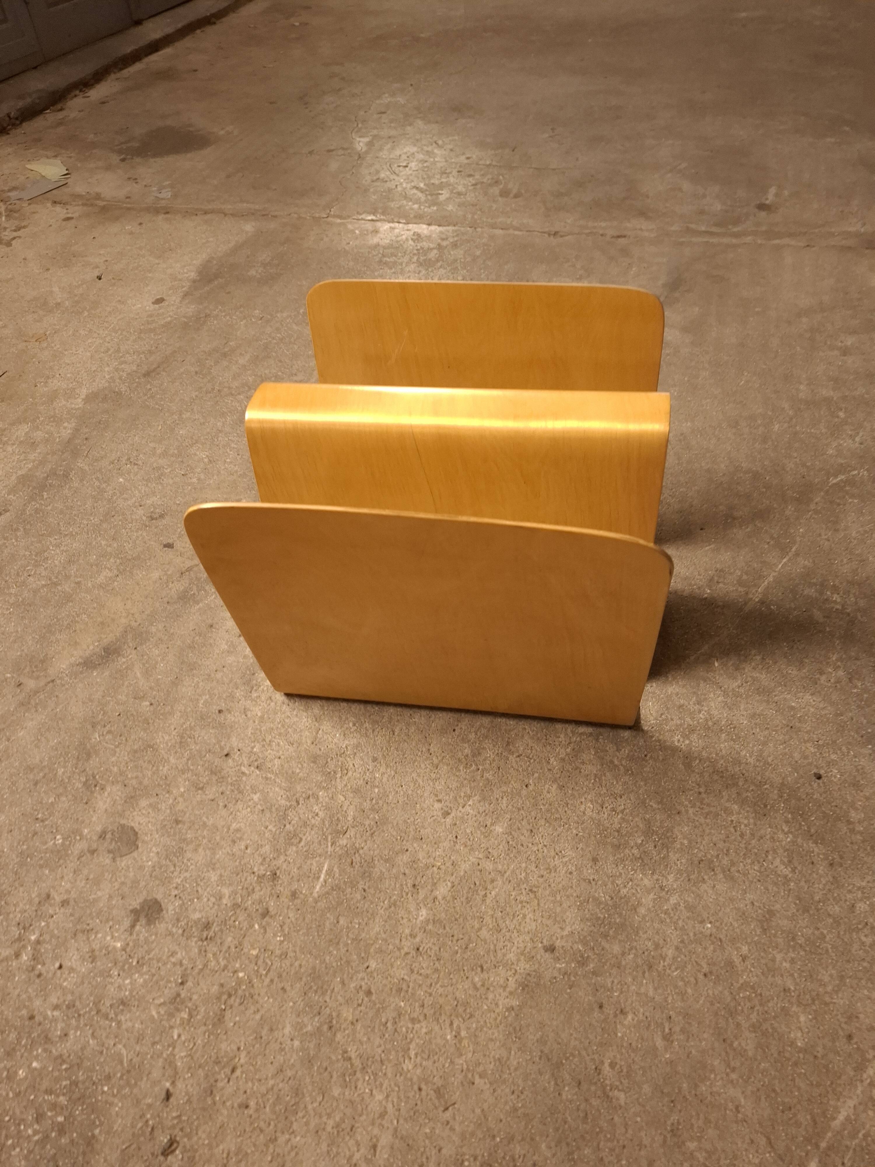 Wooden magazine rack from the 80s and 90s Habitat