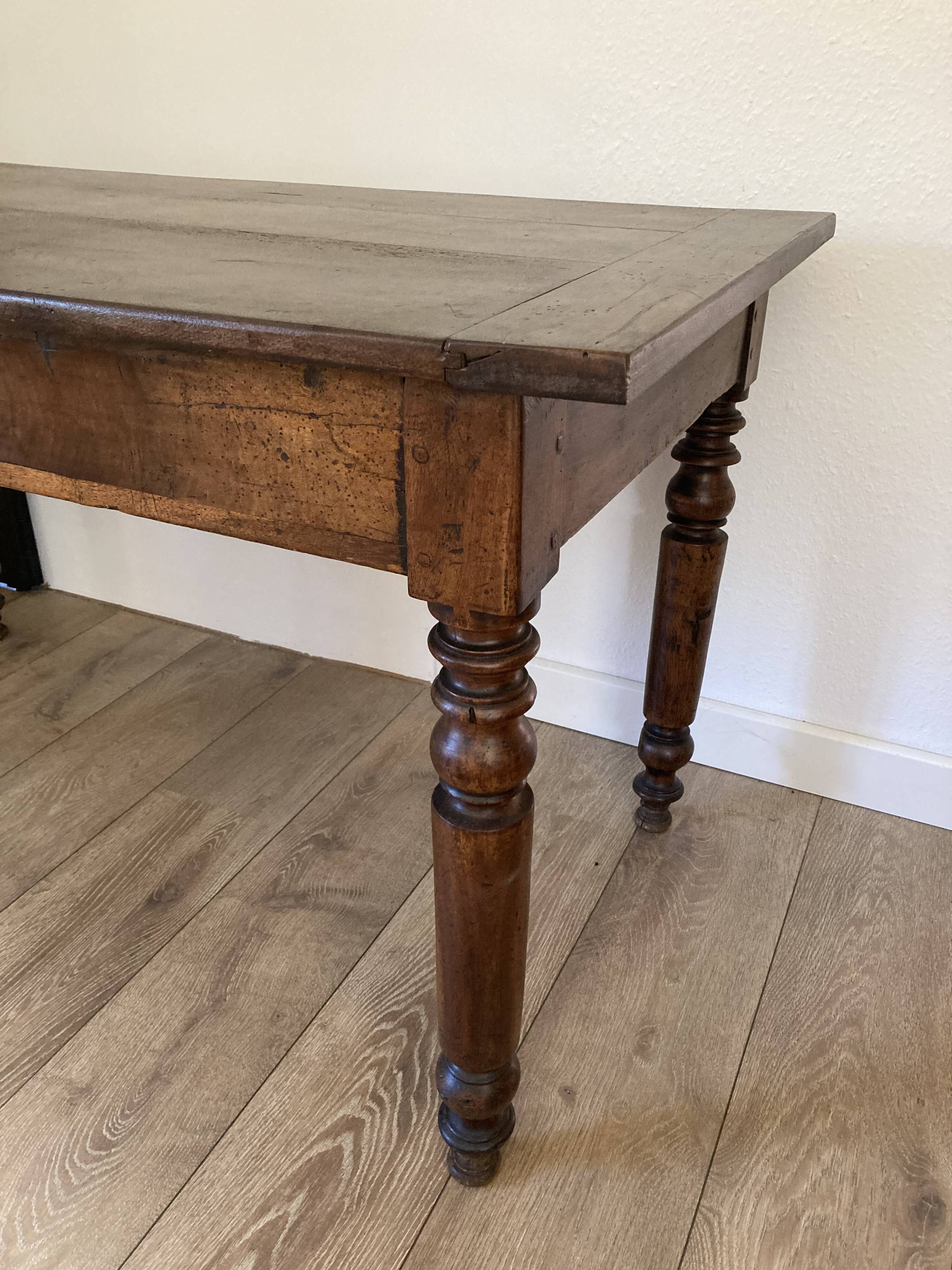 Old table