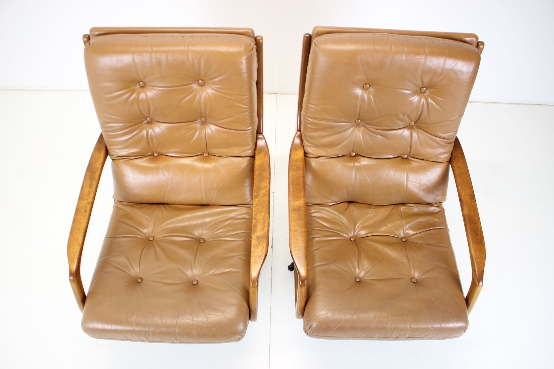 Eugen Schmidt set of 2 leather armchairs for Soloform