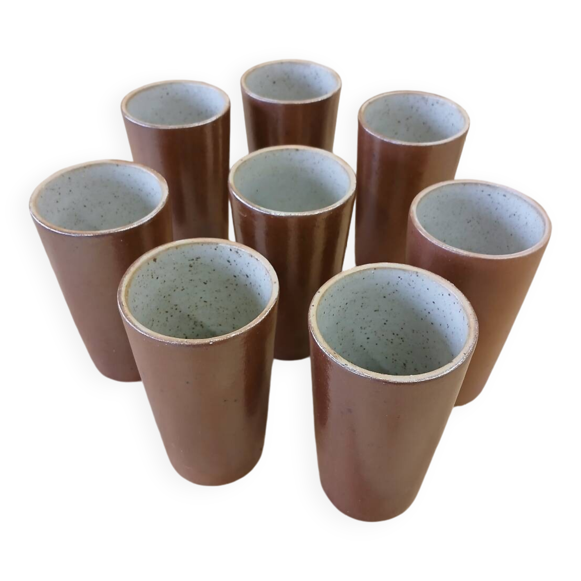 8 glazed stoneware mugs/cups