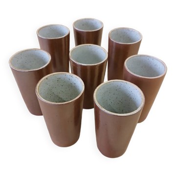8 mugs/ tasses en grès vernisse