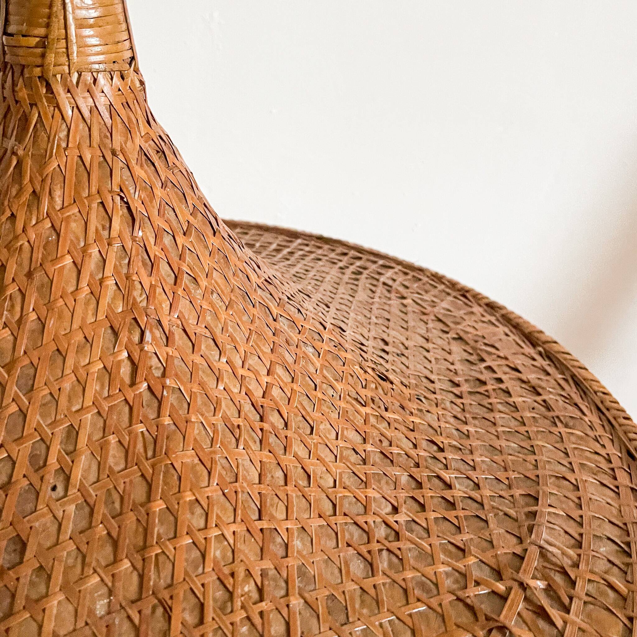 Woven wicker hat pendant