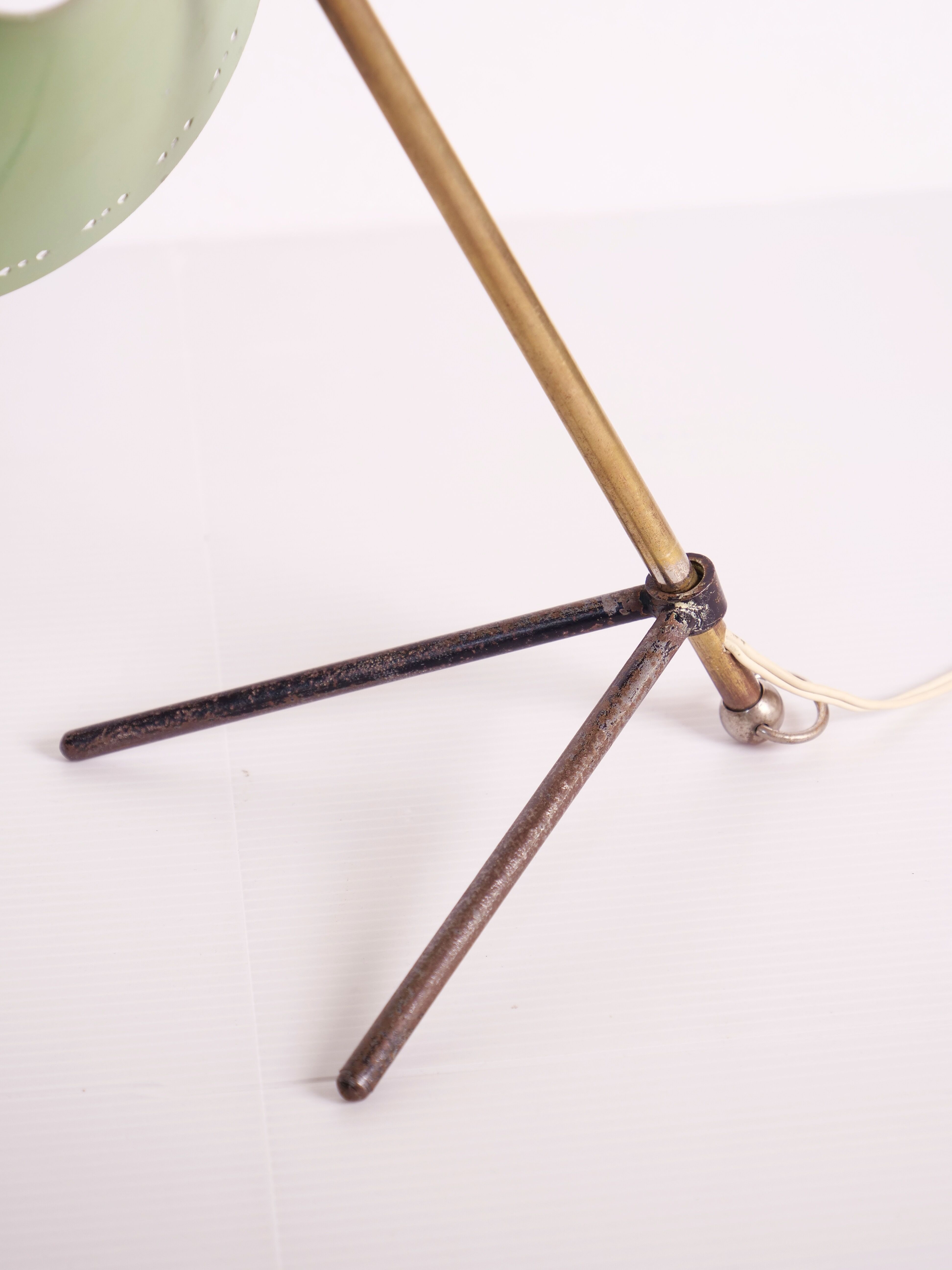 Lampe cocotte pinocchio laiton et acier laqué vert