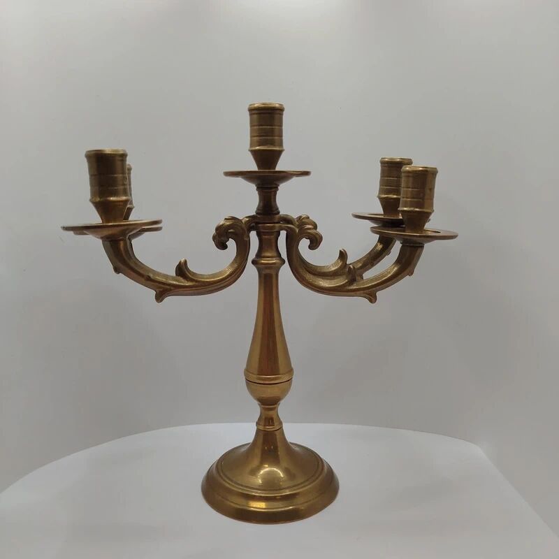 Vintage brass chandelier candelabra with 4 pivoting branches in classic style.