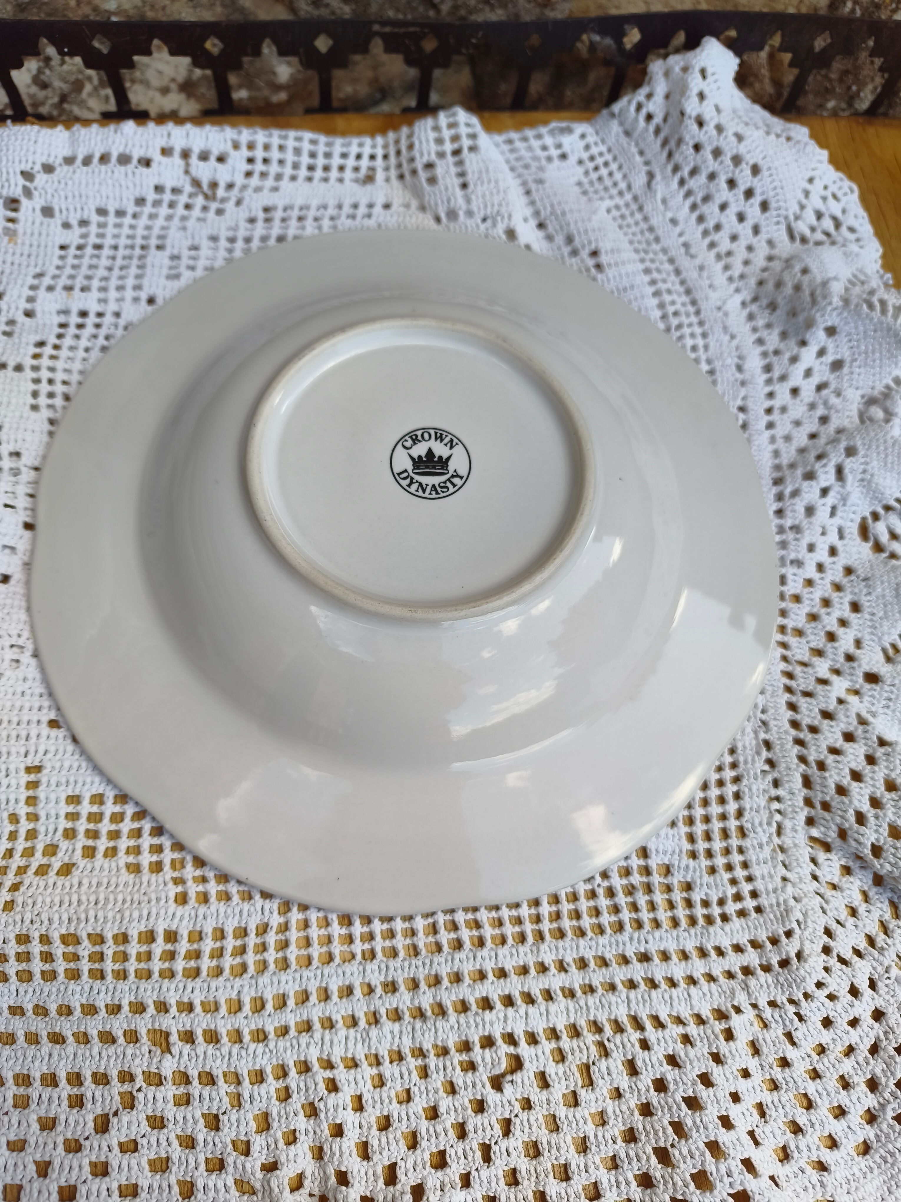 Set of 6 deep plates Crown Dynasty - blue grape cluster design