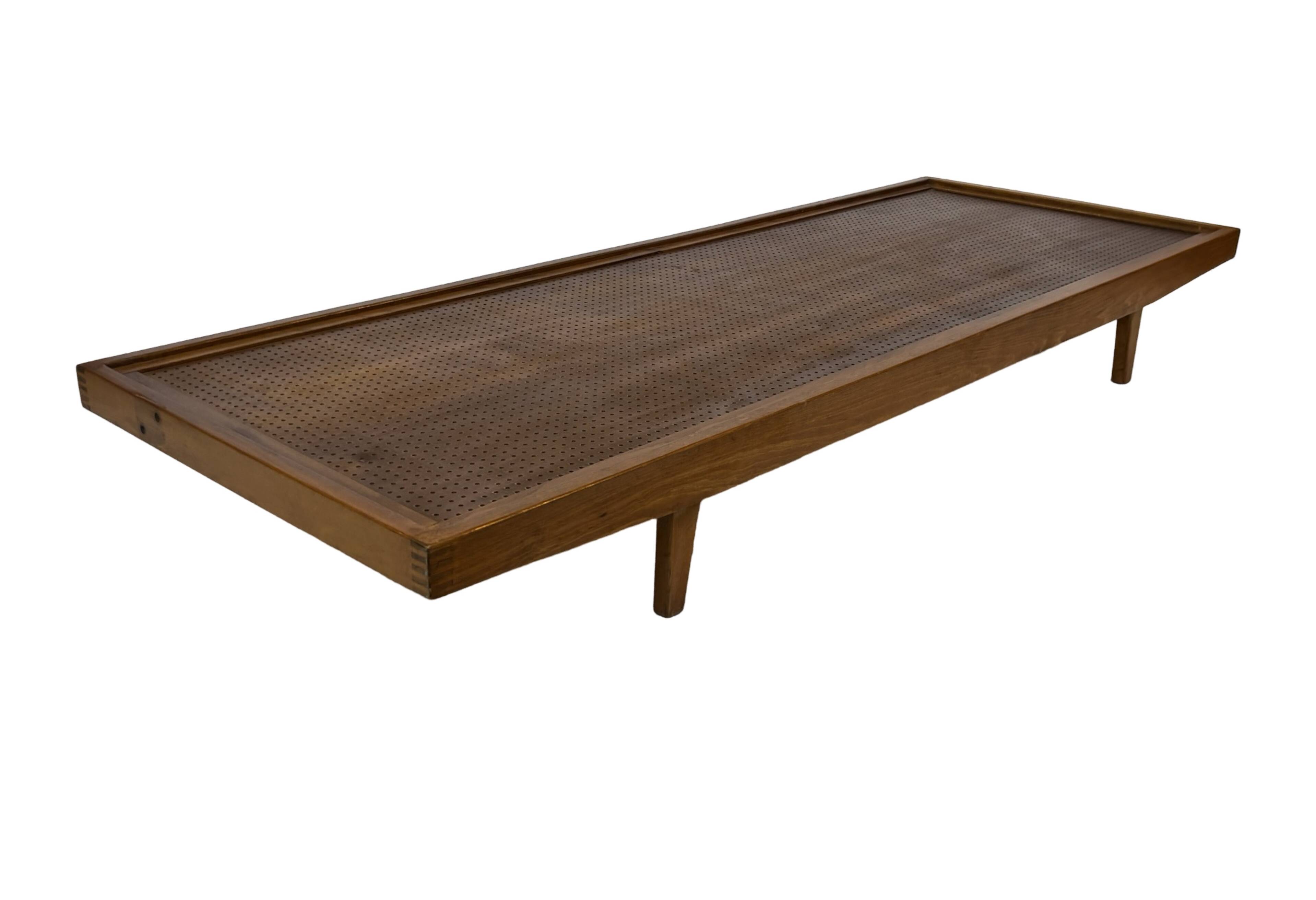 Mid-century daybed with removable backrest in oak 50's design