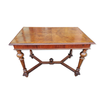 Table bureau