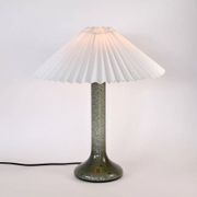 Lampe de table Le Klint Era avec abat-jour plissé