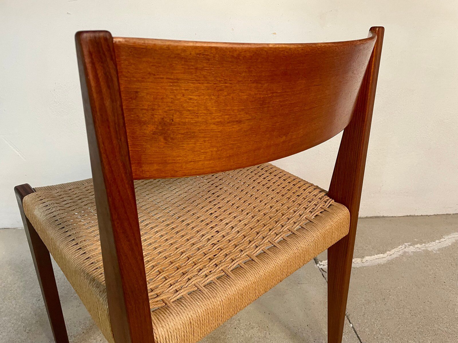 Ensemble de chaises de salle à manger minimalistes danoises en teck modèle Pia avec sièges en corde à papier par Poul Cadovius pour Royal Persiennen, 1958.