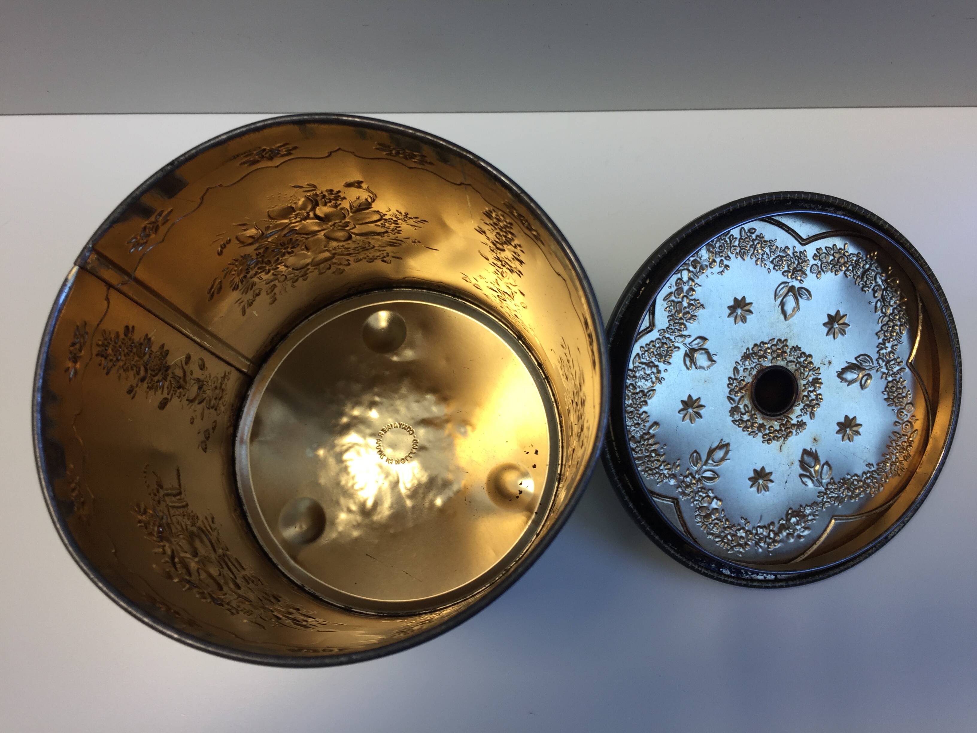 Vintage Tin Container Made in Holland 1950 Biscuit Box Candy Box