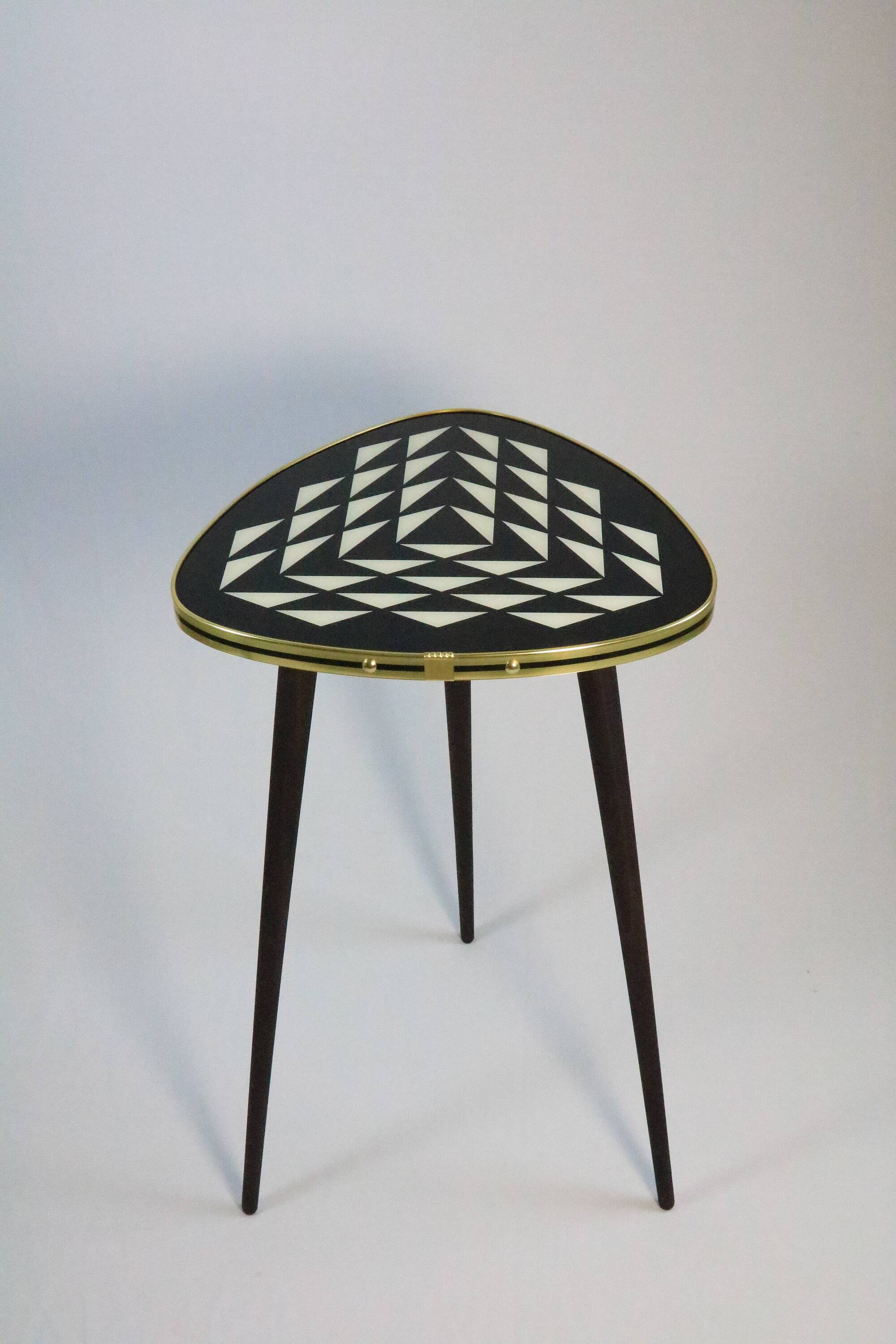 50s style side table, console, black/white, 3 elegant legs