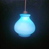 Suspension en verre bleu