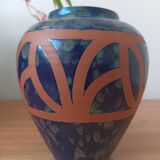 Hand-turned stoneware vase – Iridescent glaze