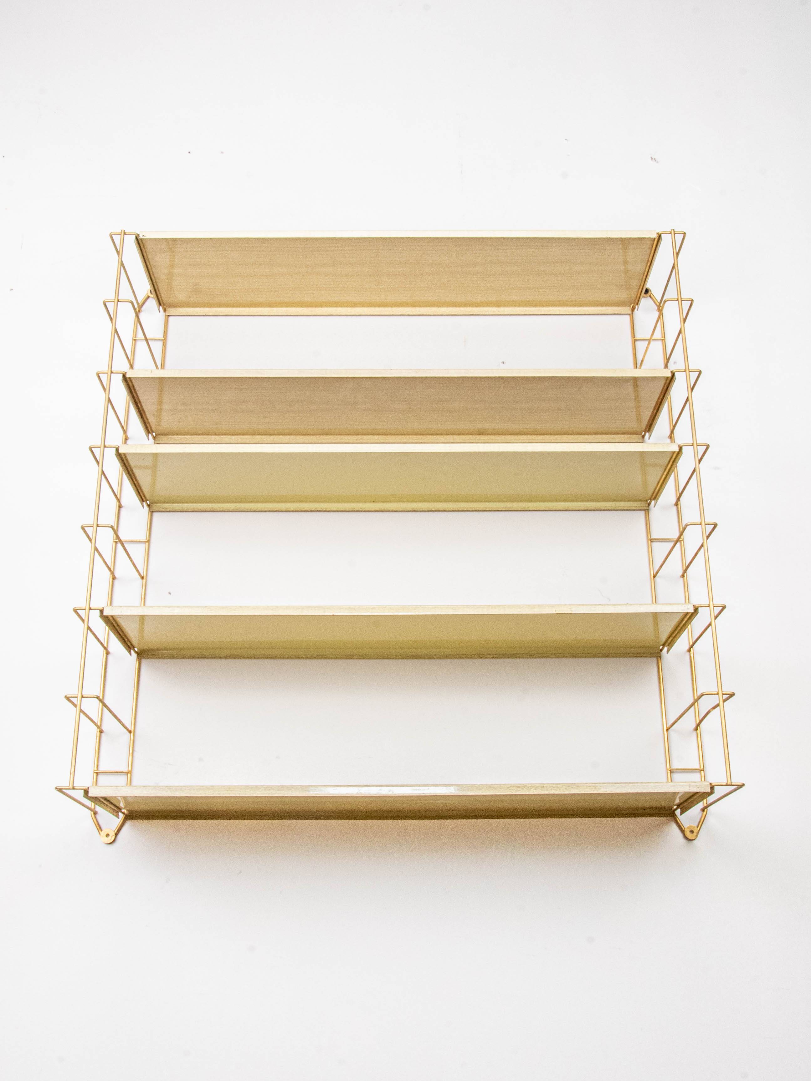 String wall shelf