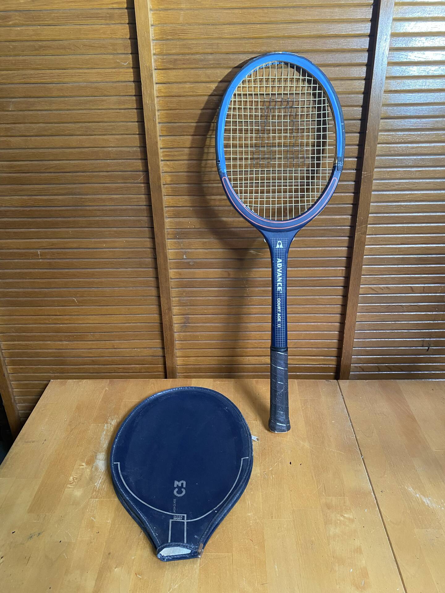 Vintage tennis racket courrier advance court ace 2 wood cover