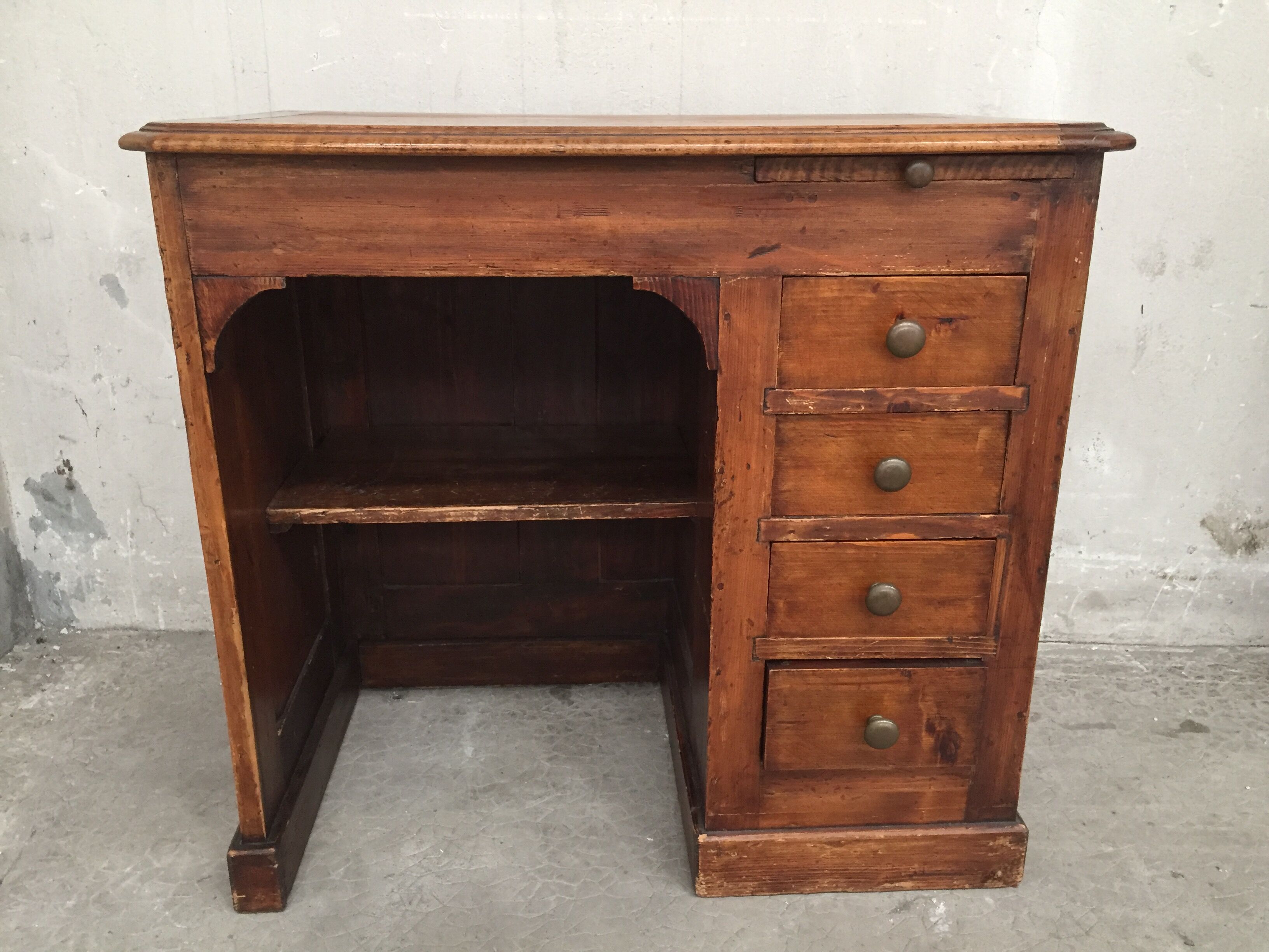 nice little antique desk