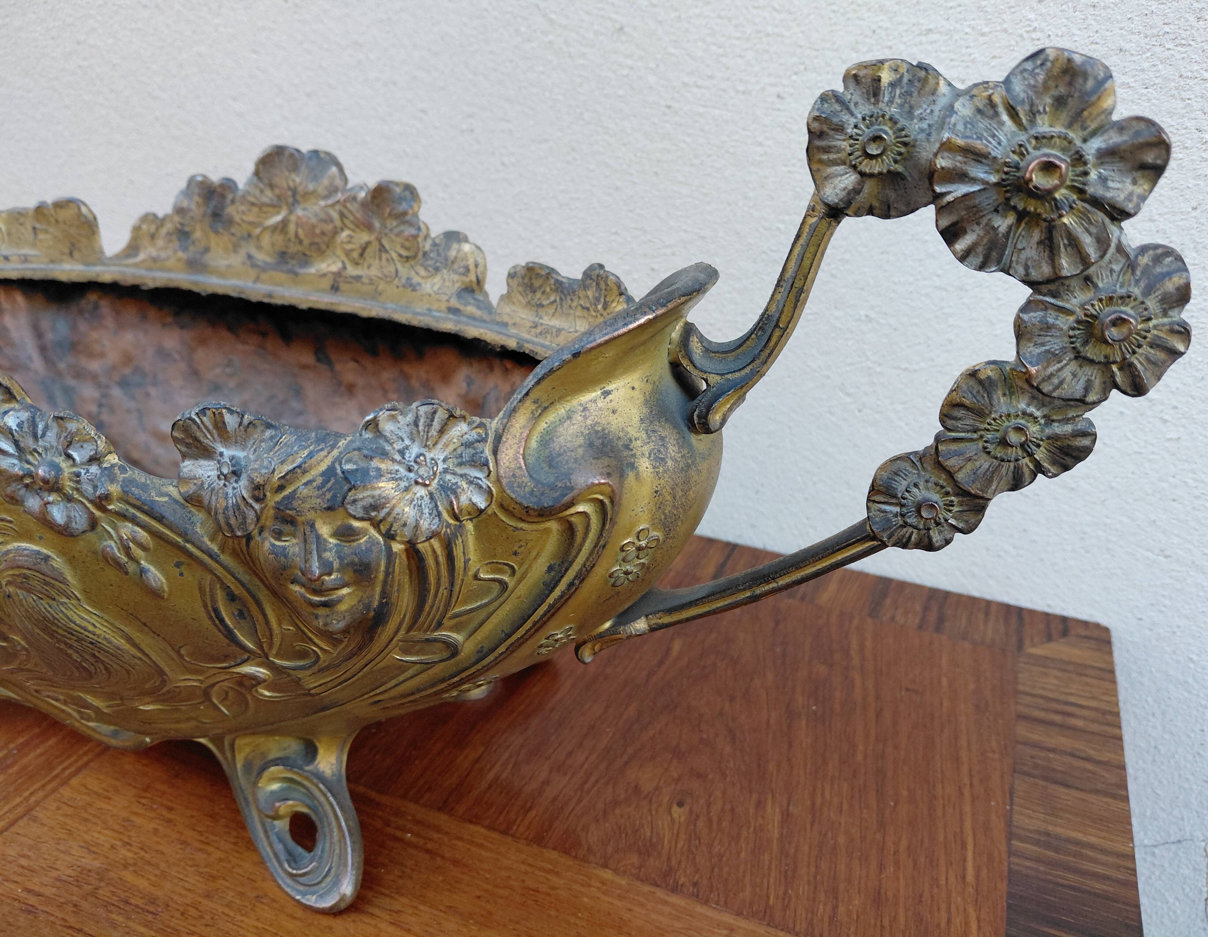 Jardinière en bronze de Claude Bonnefond