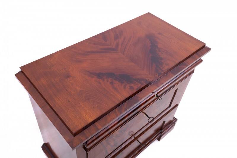 Biedermeier chest of drawers from circa 1840