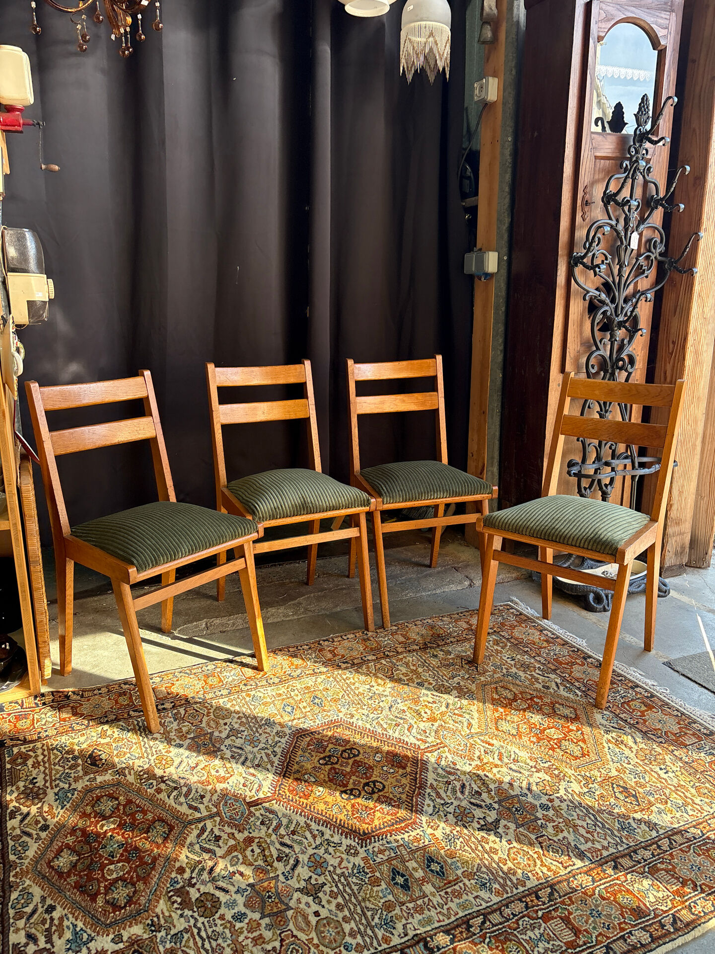 Set of 4 vintage chairs in wood and corduroy – 1950s/60s