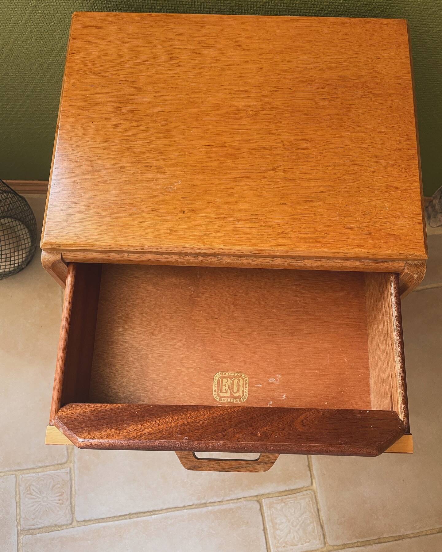 Table de chevet G-Plan