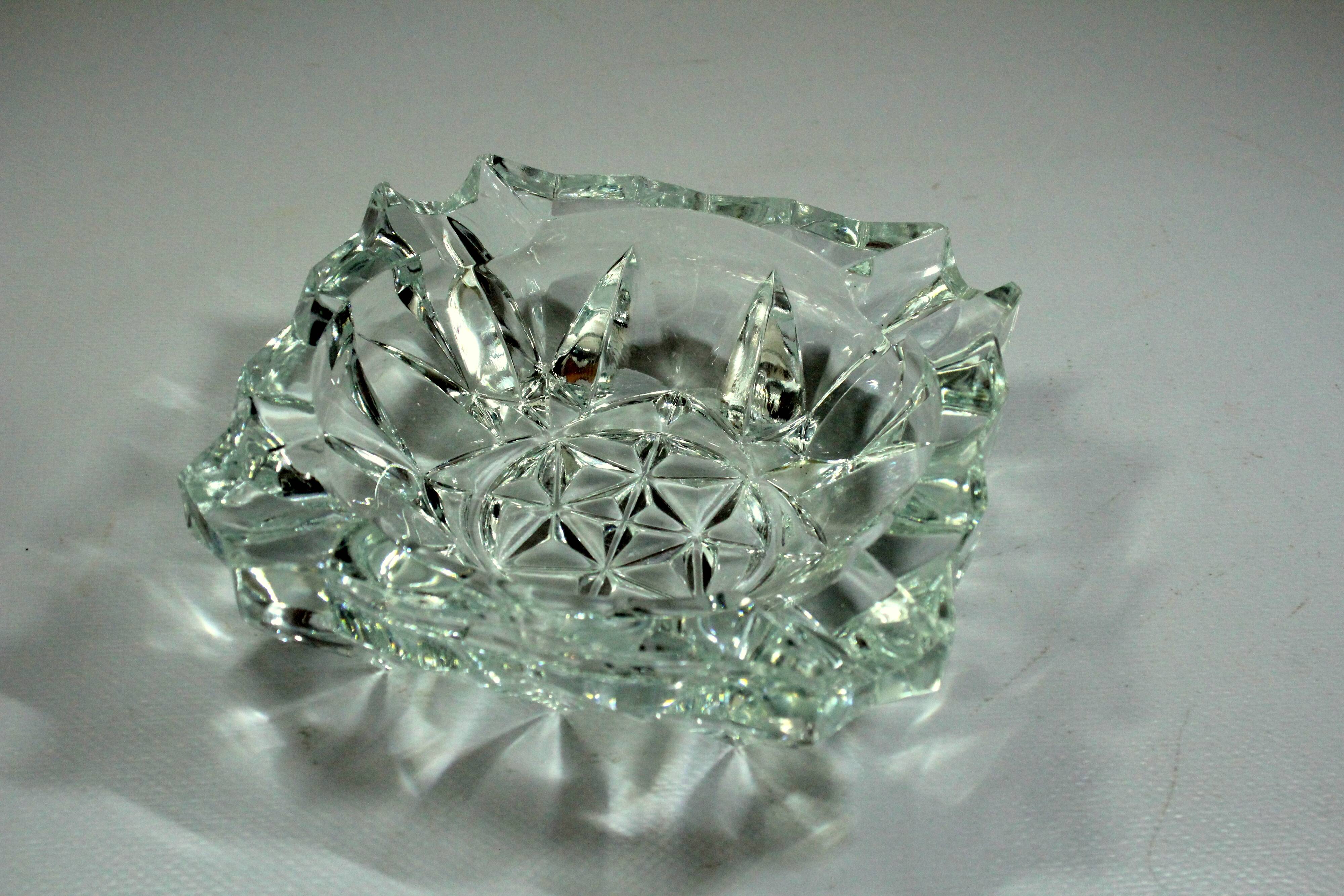 Lead crystal glass ashtray
