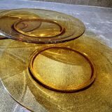 5 small amber glass plates Vereco