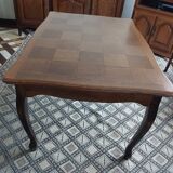 Dining room table