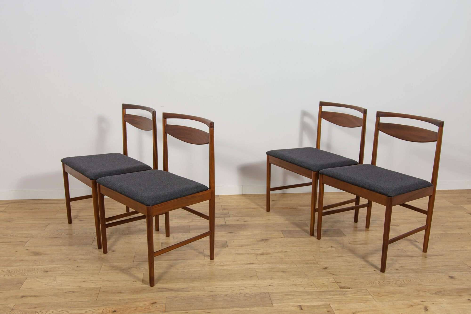 Mid-Century Model 9513 Dining Chairs by Tom Robertson for A.H. McIntosh & Co., United Kingdom, 1970s, Set of 4