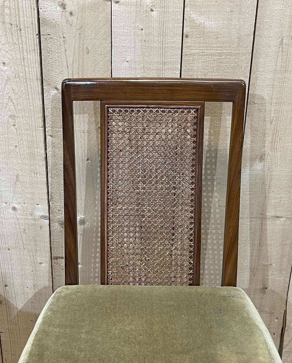 Suite de 4 chaises en teck de la marque G-plan avec dossier canné