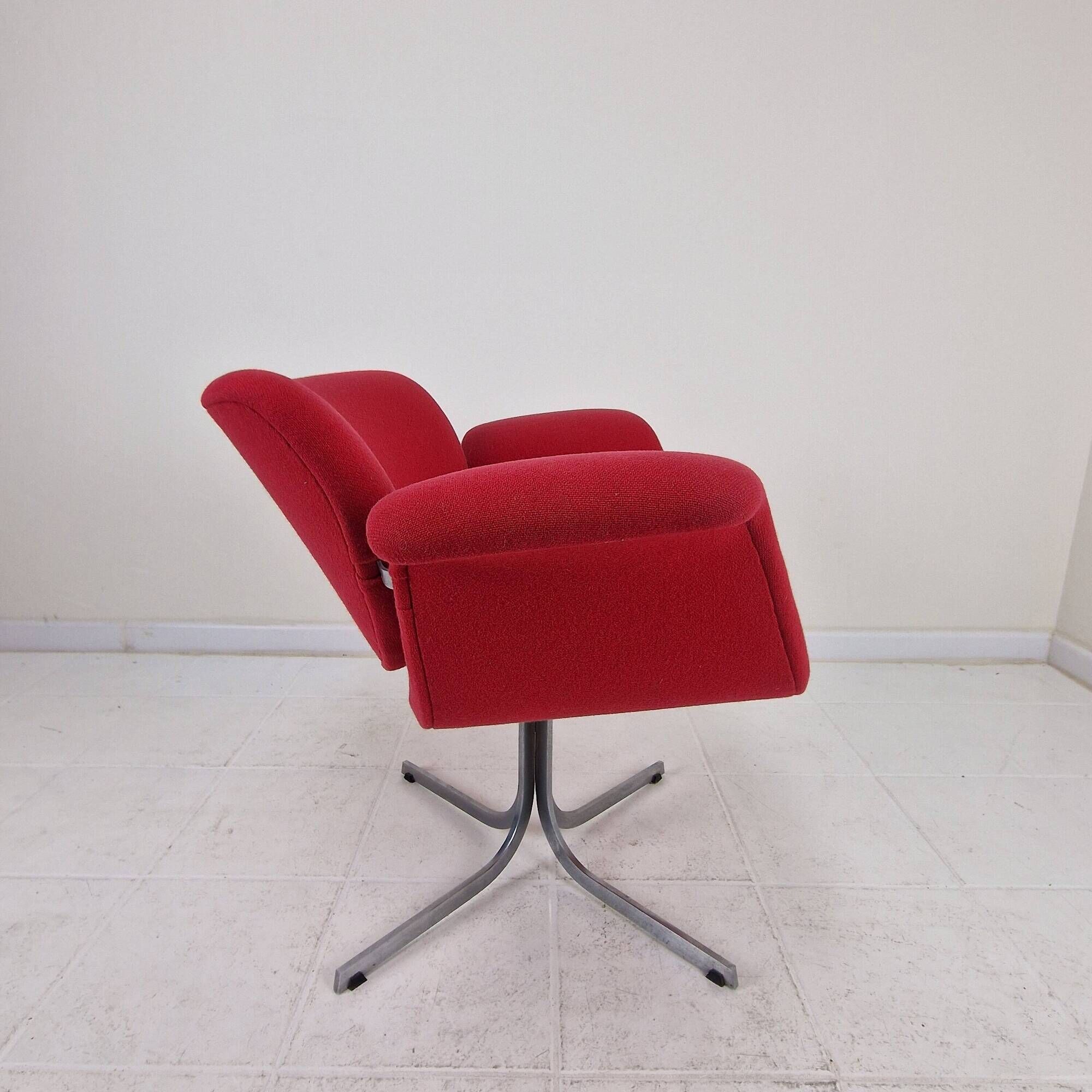 Set of 2 'Big Tulip' Easy Chairs (Model 543) by Pierre Paulin for Artifort