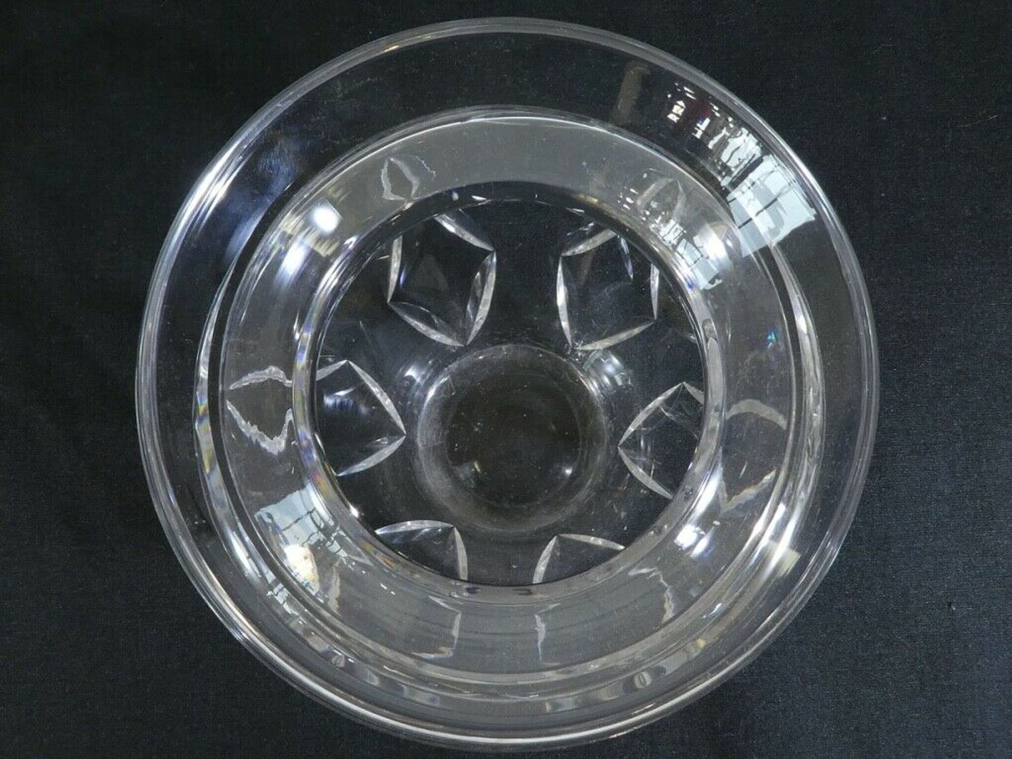 Vase en cristal taillé