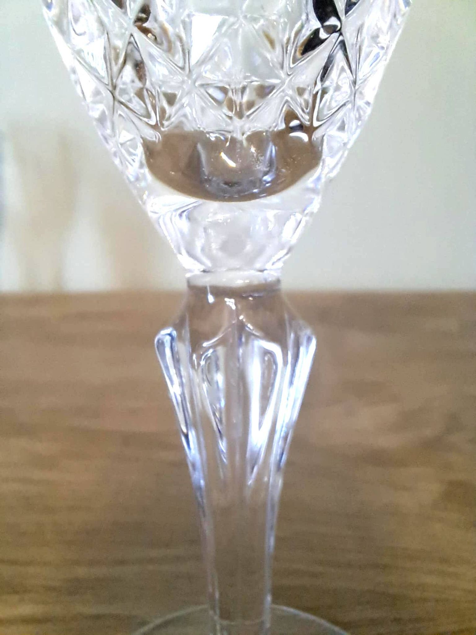 8 flûtes à champagne en cristal