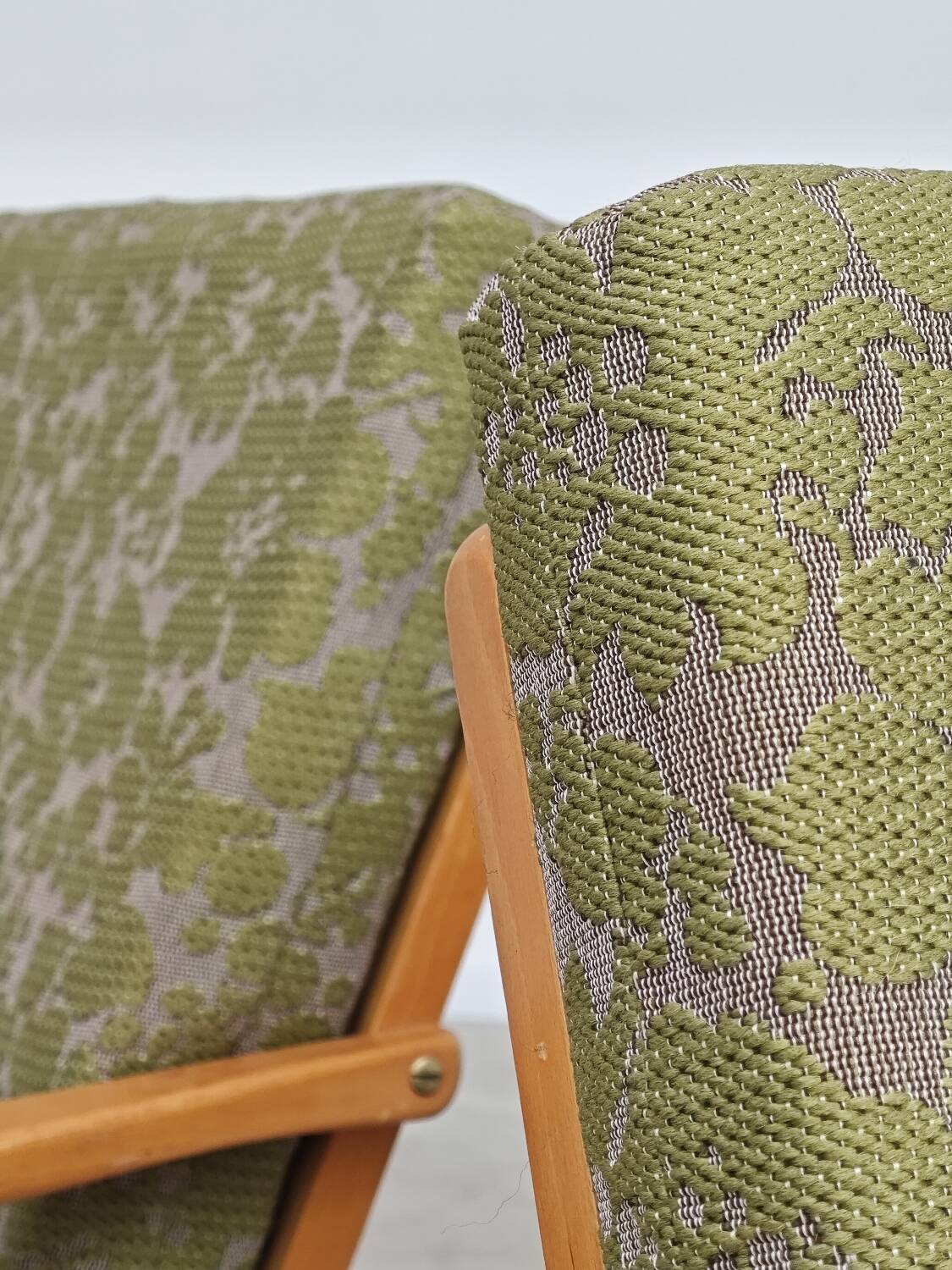 Pair of "boomerang" armchairs by Antonin Suman for Ton "Thonet" 1960